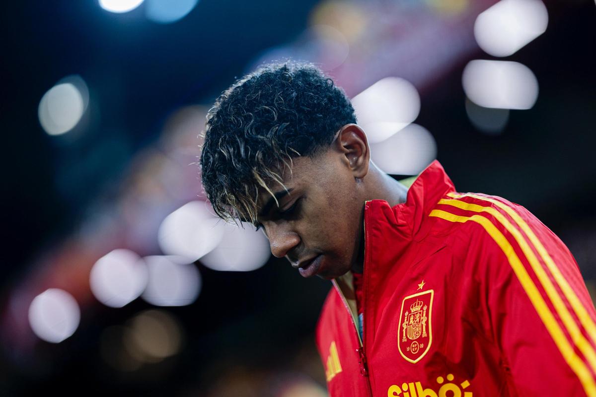 NBA季后赛展望：东西部首轮对阵预测（NBA季后赛前瞻：东西部首轮较量预测）