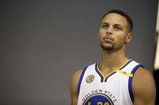 邮报：布拉德利有望出战利兹联，弗林蓬将在本月中旬复出（邮报：布拉德利或出战利兹联，弗林蓬预计本月中旬回归）