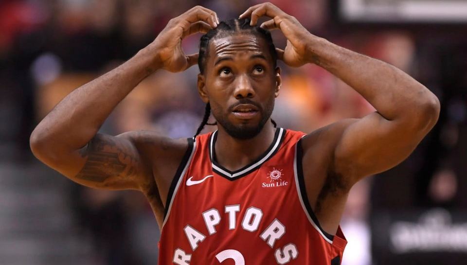 詹姆斯关键助攻锁定胜利（詹姆斯致命传球终结悬念）