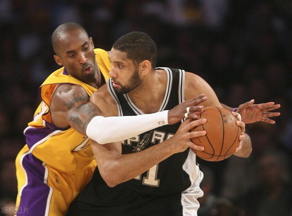 双核发力！浓眉&弗拉格合砍38+24+6（双星合璧！浓眉与弗拉格联手砍下38分24篮板6助攻）