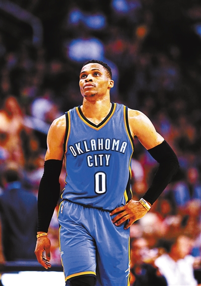 核心缺阵！布克因伤缺席对雷霆的NBA杯关键战（布克因伤无缘对雷霆的NBA杯关键一战）