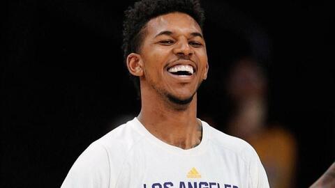 赛后情书：上海海港再度夺冠，颜骏凌历史最被低估门将（夺冠夜情书：海港再登顶，颜骏凌这位被历史低估的门神）