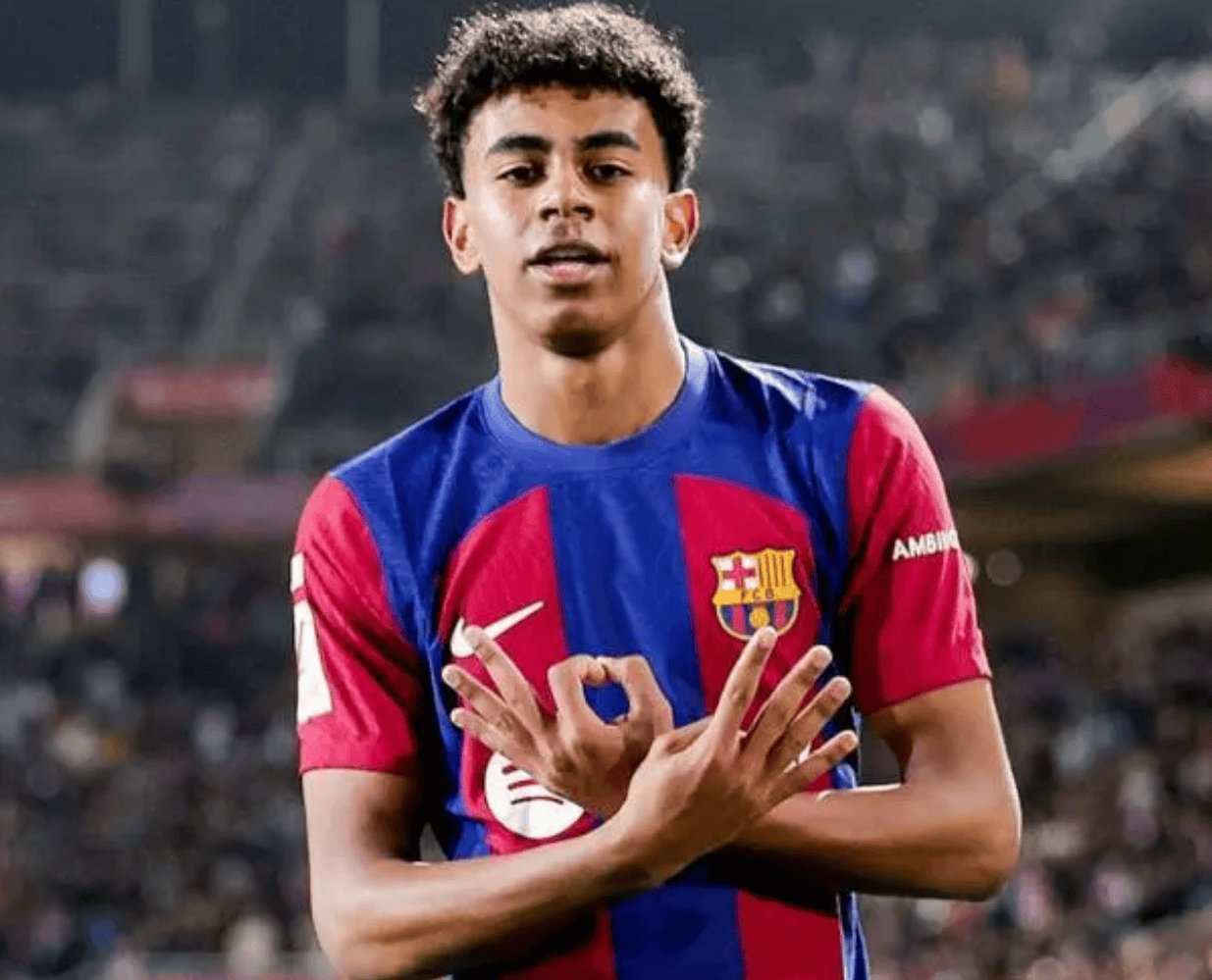 德尚：世界杯三场小组赛都是下午进行，必须提前适应高温（德尚：世界杯小组赛三战皆为下午开球，必须提前适应高温）