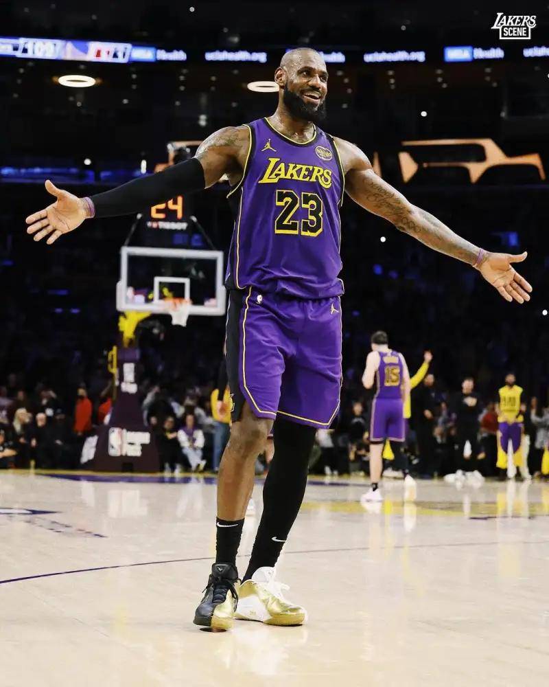 杨瀚森：埃迪是很好的球员 自己要和他学习大个子中锋怎么生存（杨瀚森：埃迪实力出众，我要向他请教大个中锋的生存之道）