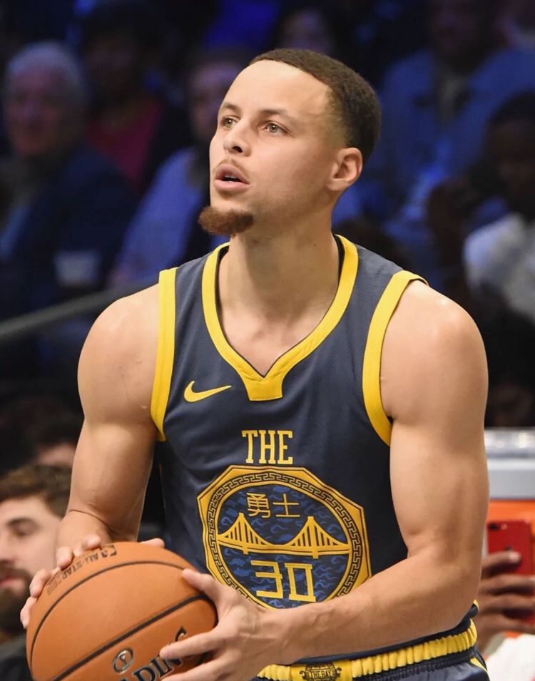 意媒：尤文冬窗很难签下贝尔纳韦，其3千万身价是主要障碍（意媒：尤文冬窗引进贝尔纳韦受阻，3000万身价成最大难题）