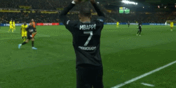 4场狂轰137分！哈登三节31分无奈打卡 快船13人轮换11人得分个位数（四战合计137分！哈登三节31分被迫打卡，快船13人出场11人得分未上双）